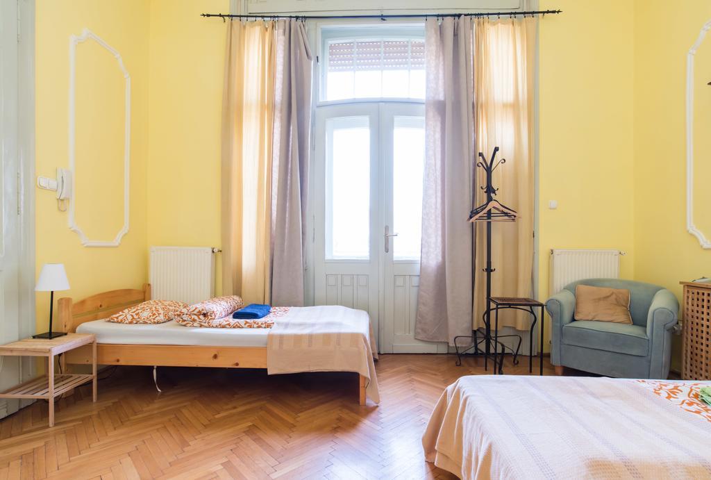 Downtown Oasis Hostel Budapest Luaran gambar