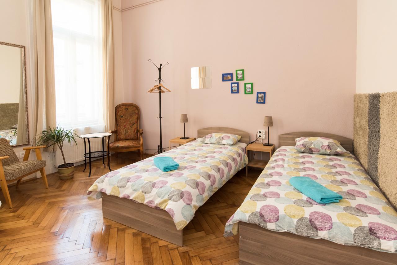 Downtown Oasis Hostel Budapest Luaran gambar
